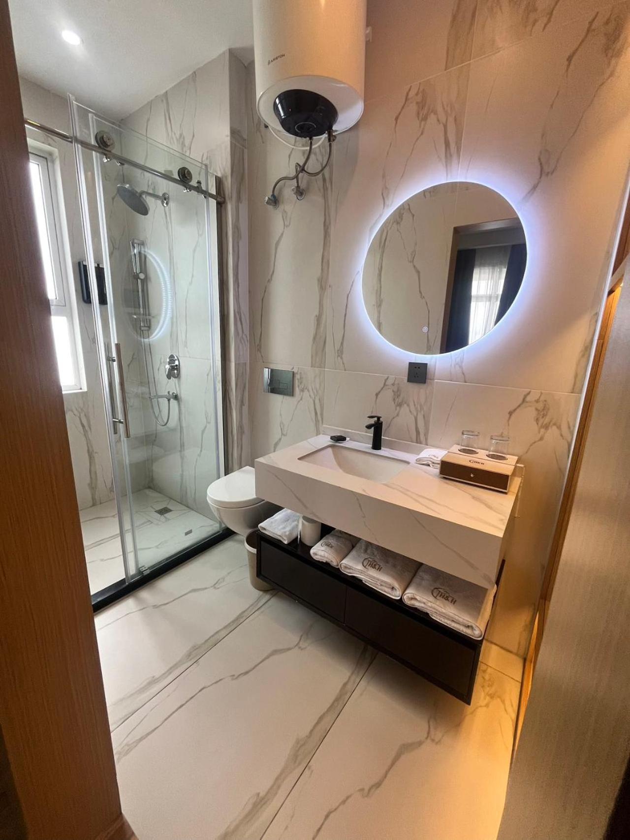 H&H Hotel キンシャサ エクステリア 写真