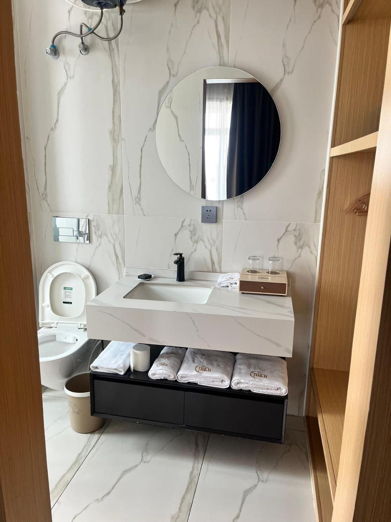 H&H Hotel キンシャサ エクステリア 写真